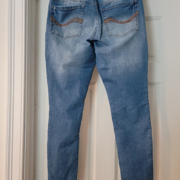 Women's SO Jeggings. EUC. Size 15 - Picture 7 of 16